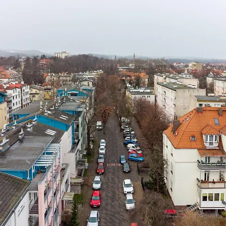 Victus Apartamenty, Livia